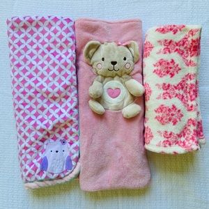 3 fleece baby blankets
